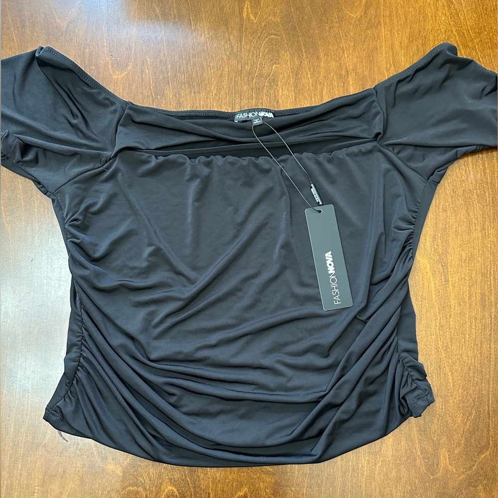 Fashion Nova Black Cut Out Top Size 1XL NWT